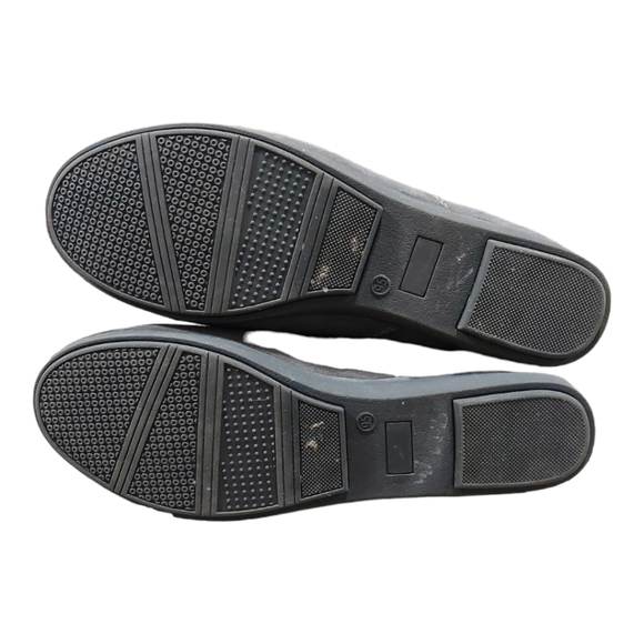 St. John's Bay Gray Synthetic Slouch Boots Women's Size 9.5 - Picture 7 of 8